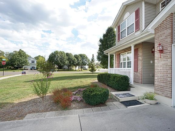 2nd image of 499 Knollcrest Ct