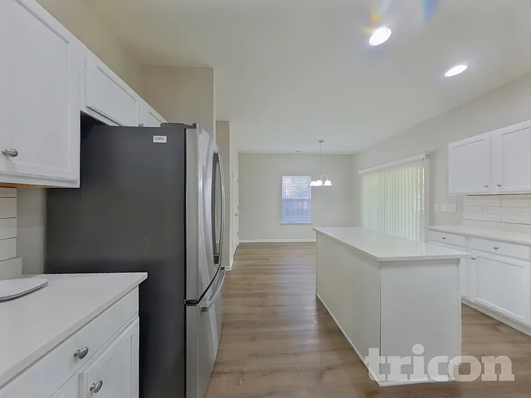 11035 Elven Dr — Photo 7