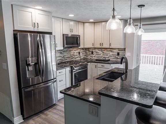 2nd image of 347 Fruitwood Dr