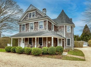 82 Powell Ave, Southampton, NY 11968