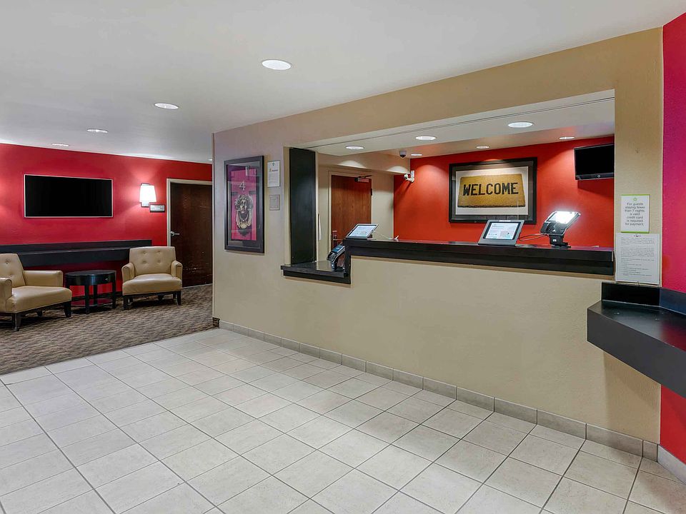Lobby and Guest Check-in