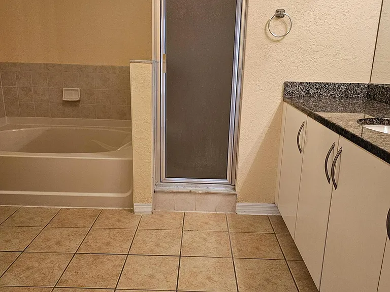 150 SW Peacock Blvd #103 — Photo 9