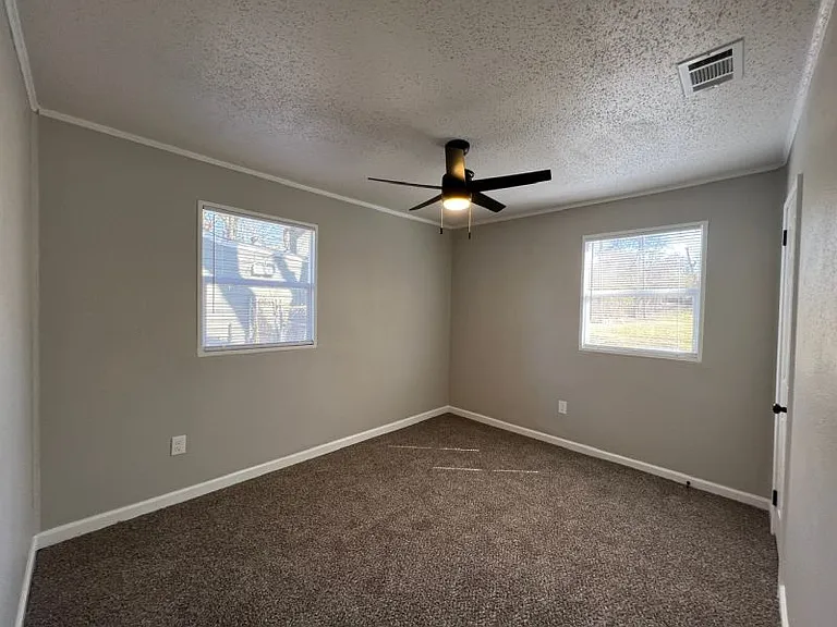 1267 Canfield Ave — Photo 6