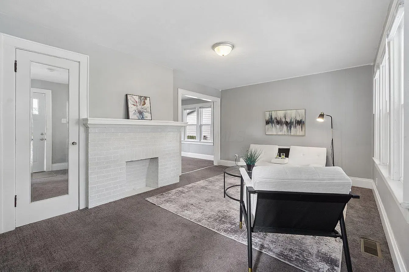 2 bed, 984 sqft, $1,500 — Photo 4