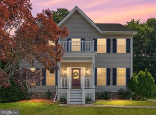 130 S 12th St, Purcellville, VA 20132
