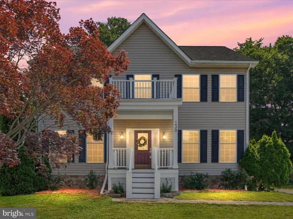 130 S 12th St, Purcellville, VA 20132