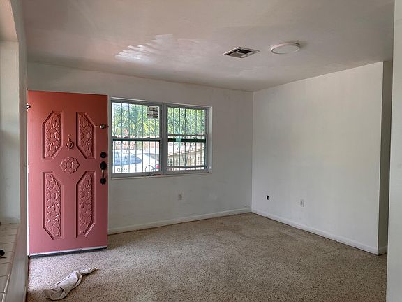 3rd image of 1021 NW 24th Ave