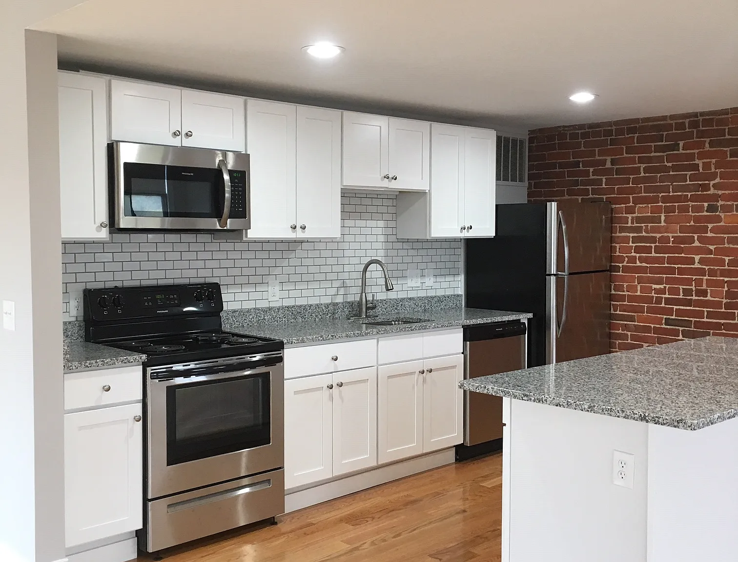 36 Abbott Street — Photo 3