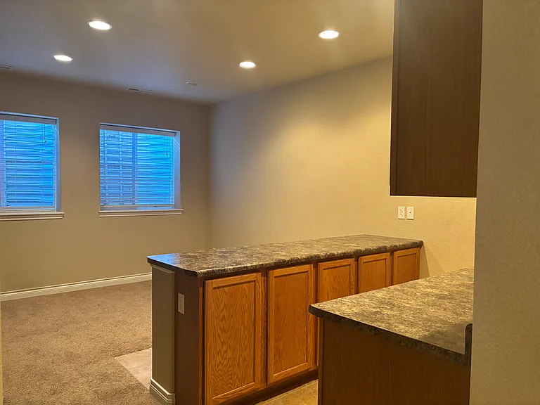 5823 New Crossings Point — Photo 15
