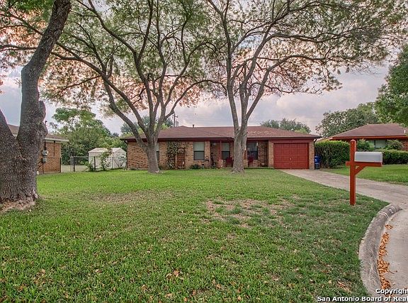 2nd image of 112 Bramblewood Cir