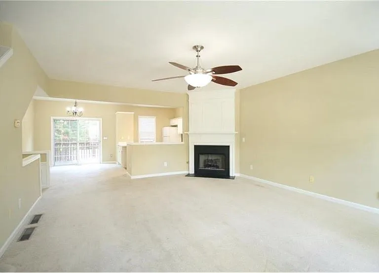 3915 Howell Park Rd — Photo 14
