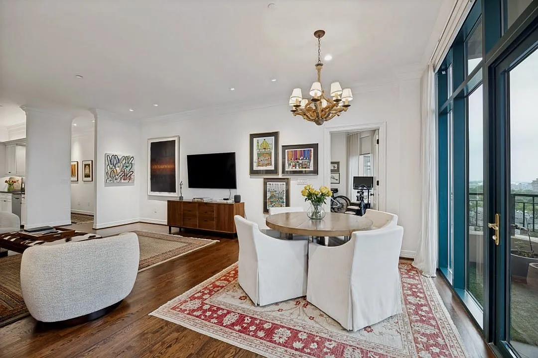 2 bed, 2.5 bath, 1932 sqft, $8,500 — Photo 4