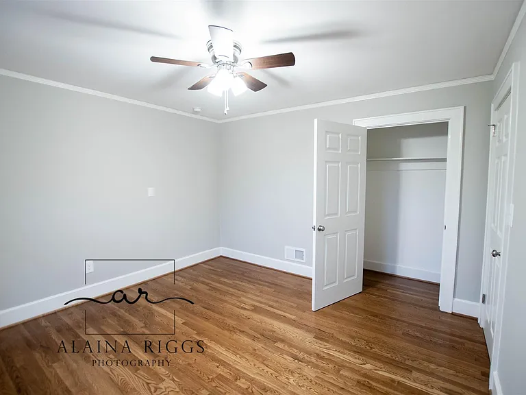 126 Vanderbilt Cir — Photo 22