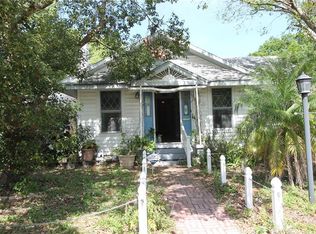 821 43rd Ave N, Saint Petersburg, FL 33703