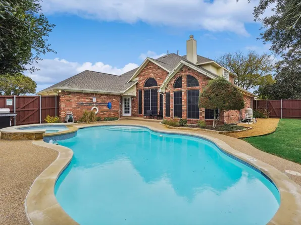 2401 Scarlet Oak Dr, Rowlett, TX 75089