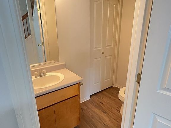 5th image of 3838 Viewcrest Dr #A-d