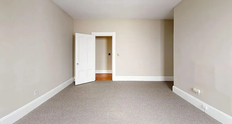 2 bed, 1.0 bath, 875 sqft, $1,990 — Photo 2