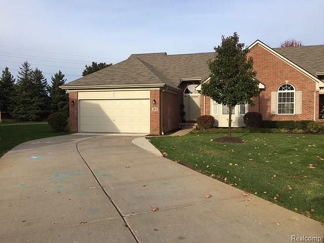 1st image of 365 Woodhaven Dr #1
