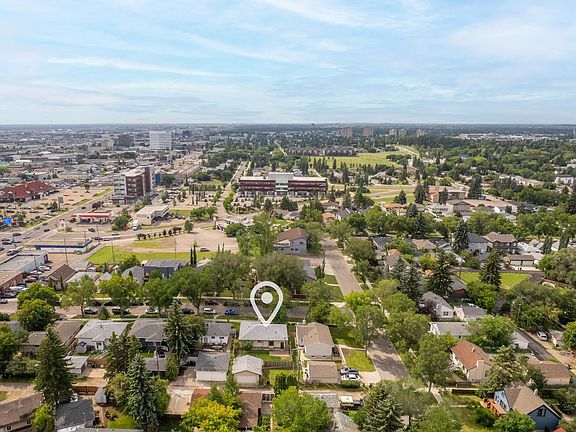 3rd image of 10444 64th Ave NW