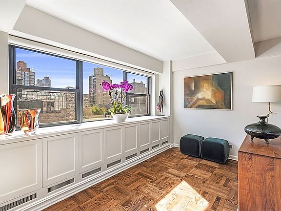 4th image of 120 E 81st St APT 15F