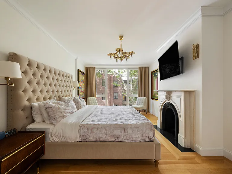 225 E 48th St #TOWNHOUSE — Photo 18