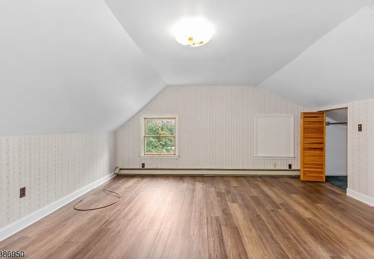 87 Glen Rd — Photo 18