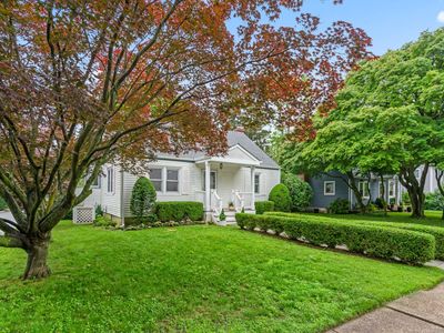 42 Valley Avenue, Locust Valley, NY, 11560