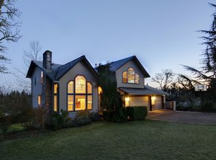 529 W 40th Ave, Eugene, OR 97405