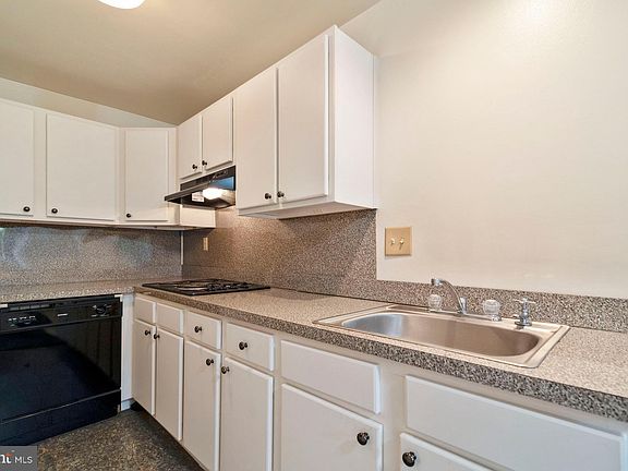 4th image of 5720 Wissahickon Ave APT D7
