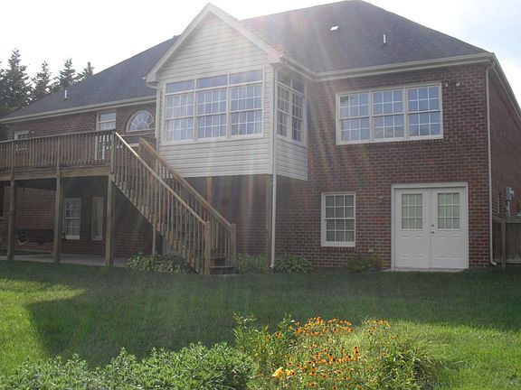 3rd image of 6211 Pettit Ave