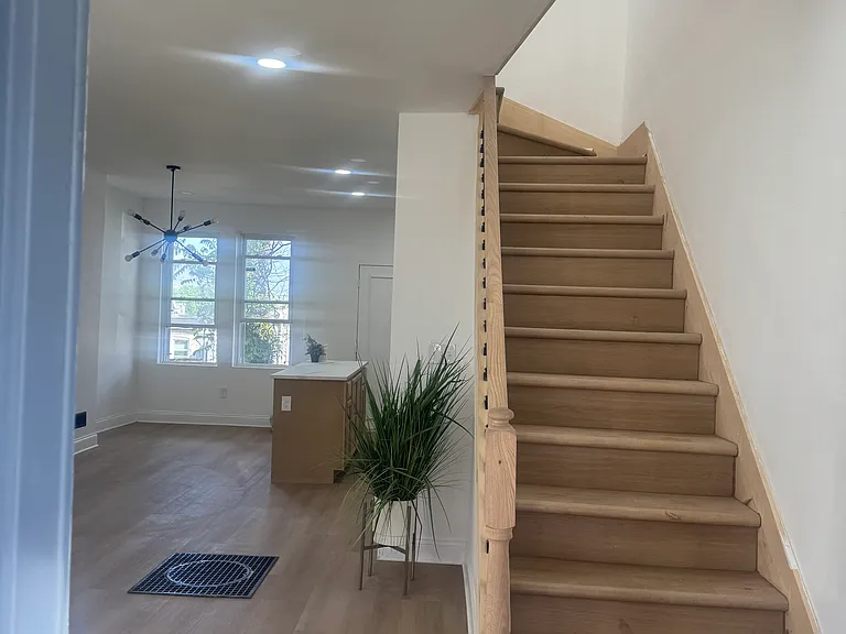 739 N Edgewood St — Photo 19