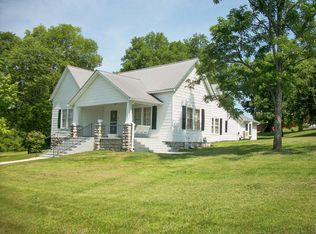 1382 Murfreesboro Rd, Woodbury, TN 37190