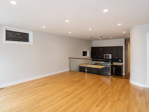 4th image of 813 N May St