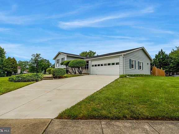 4th image of 9701 Botsford Rd