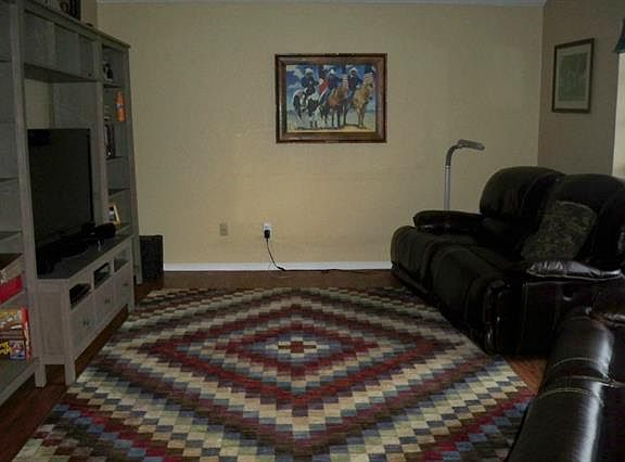 3rd image of 282 Village Tree Dr