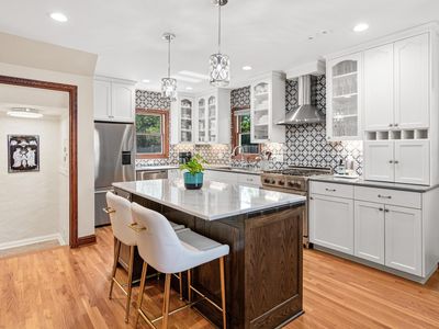 1856 Highland Pkwy, Saint Paul, MN, 55116