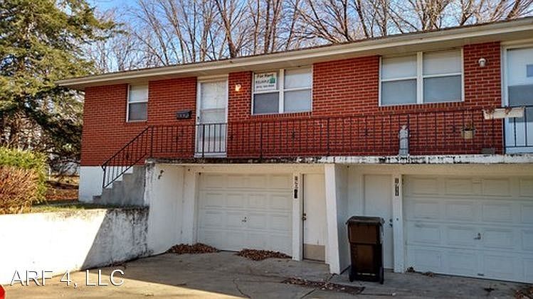 2nd image of 1909 S Arlington Ave