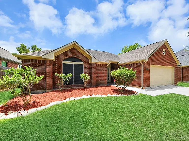 4235 Custer Creek Dr — Photo 2