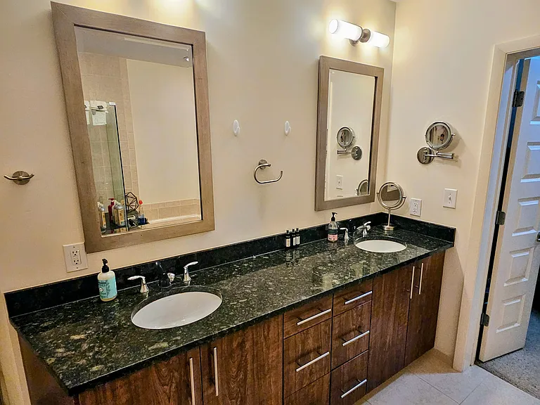 1080 Peachtree St NE #2313 — Photo 12
