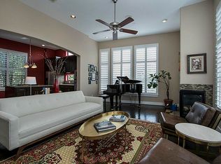 1045 W 8th St, Houston, TX 77007