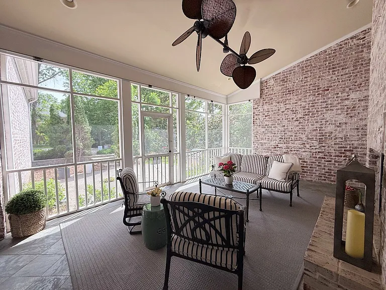 3205 Woodlawn Dr — Photo 41