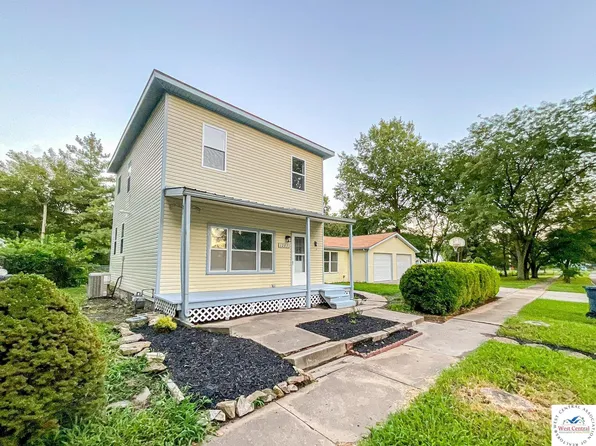 1203 S Massachusetts Ave, Sedalia, MO 65301