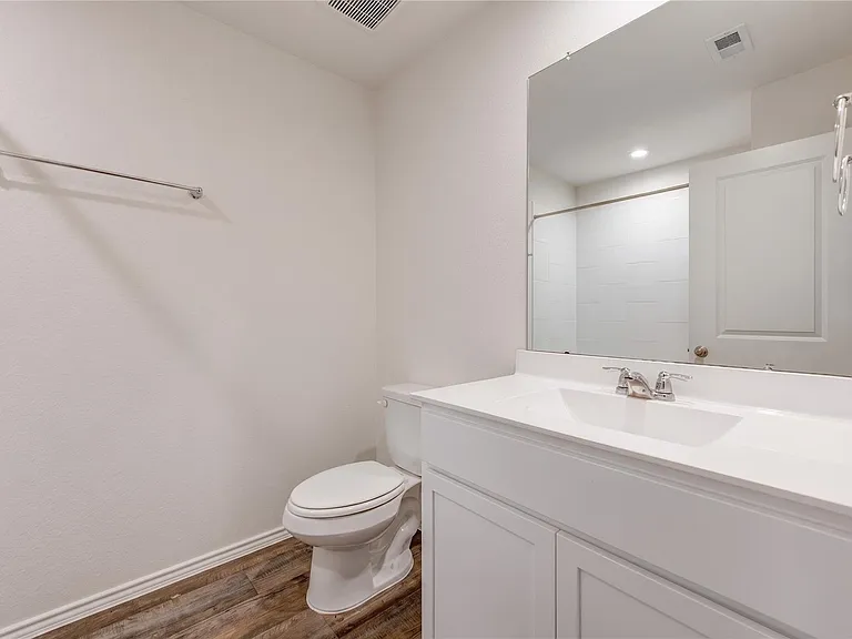 4306 Zeke Estates Ln — Photo 9