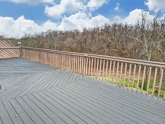 4th image of 11 Apple Blossom Ln