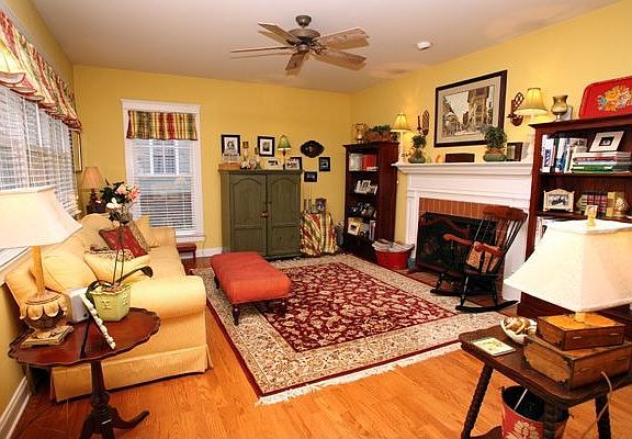 Fireplace & Hardwoods