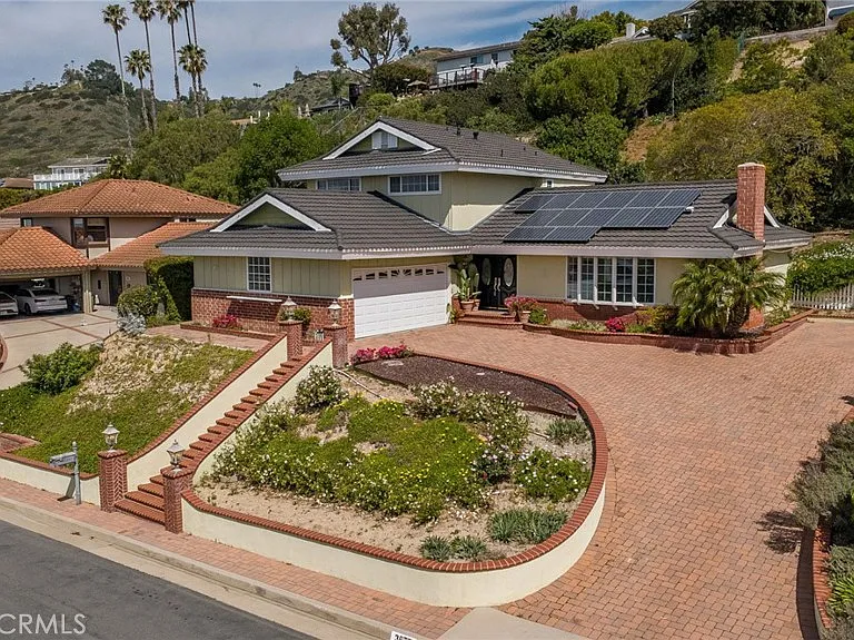 3675 Vigilance Dr — Photo 1
