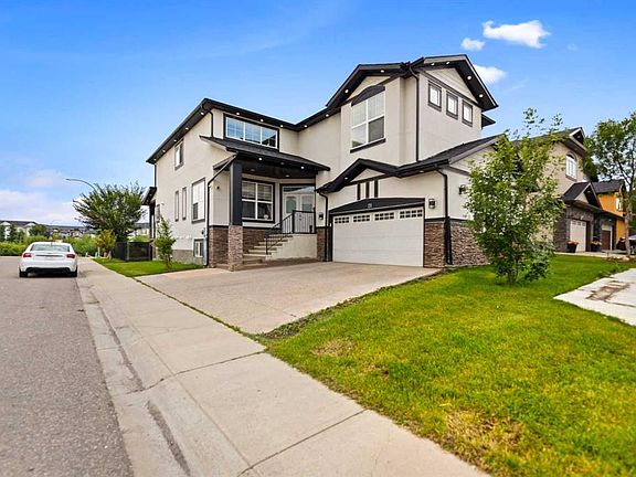2nd image of 21 Saddlelake Ln NE
