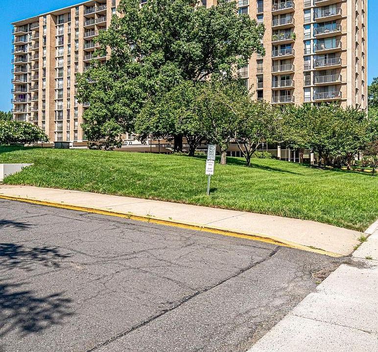 1st image of 4600 S Four Mile Run Dr APT 627