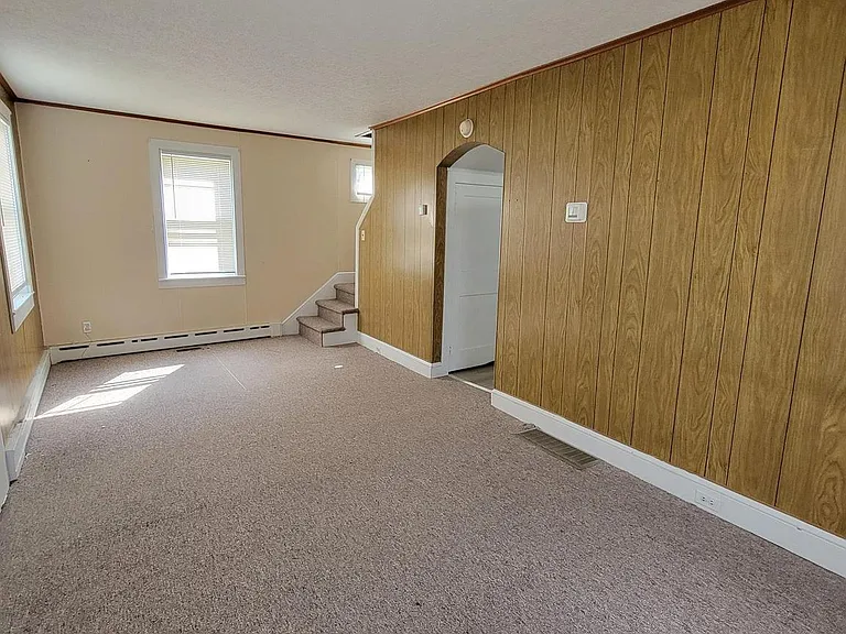 237 S Franklin St — Photo 3