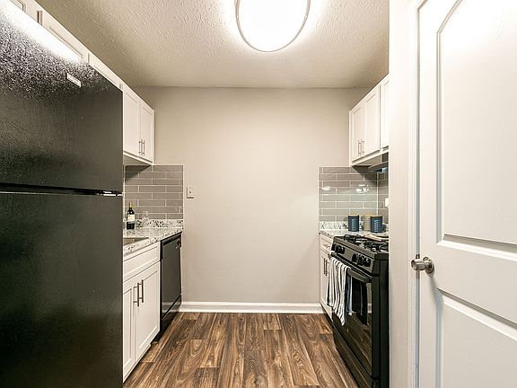 4th image of 1717 Waterfall Village Dr SE #1708J